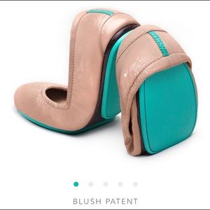 EUC Tieks Blush Patent Ballet Shoes Size 11